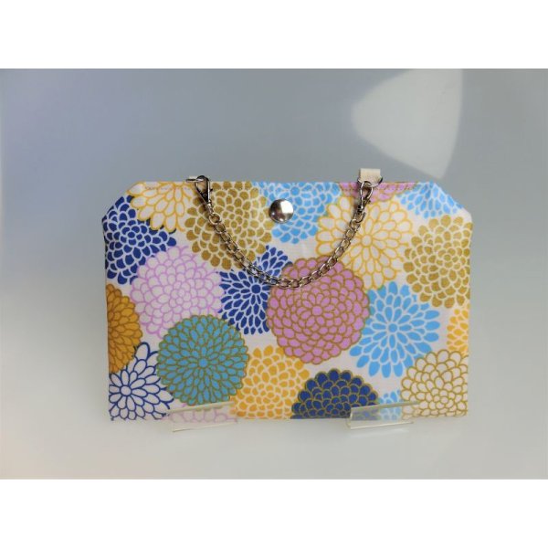 画像6: マスクぽーち　撥水加工生地　軽い　至れり尽くせり　マスク生活を楽しもう　簡単に消毒できる！ (6)