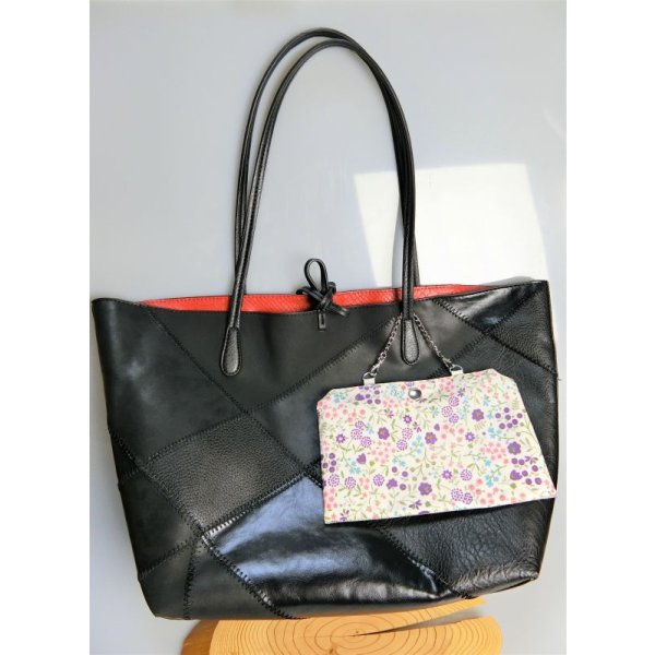 画像9: マスクぽーち　撥水加工生地　軽い　至れり尽くせり　マスク生活を楽しもう　簡単に消毒できる！ (9)