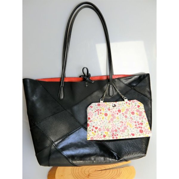 画像9: マスクぽーち　撥水加工生地　軽い　至れり尽くせり　マスク生活を楽しもう　簡単に消毒できる！ (9)