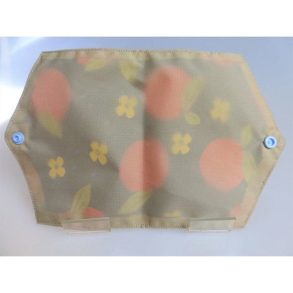 画像3: マスクケース（大）（小）　撥水加工生地　軽い　マスク生活を楽しもう　簡単に消毒できる！　 (3)