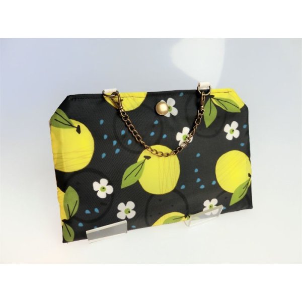 画像6: マスクぽーち　撥水加工生地　軽い　至れり尽くせり　マスク生活を楽しもう　簡単に消毒できる！ (6)