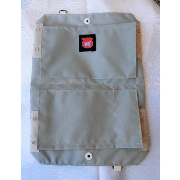 画像7: マスクぽーち　撥水加工生地　軽い　至れり尽くせり　マスク生活を楽しもう　簡単に消毒できる！ (7)