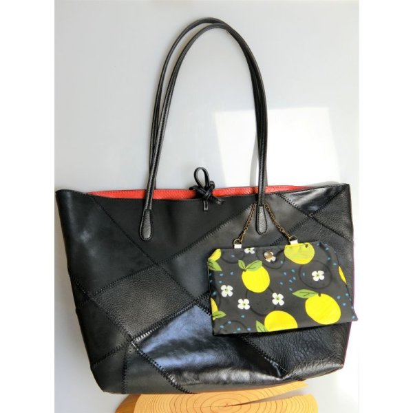 画像9: マスクぽーち　撥水加工生地　軽い　至れり尽くせり　マスク生活を楽しもう　簡単に消毒できる！ (9)