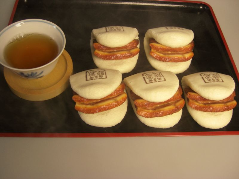 画像: 豚角煮バーガー ５〜１０個入り(冷凍食品)